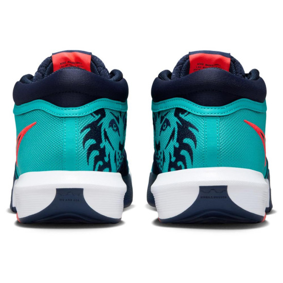 Nike LeBron Witness 8